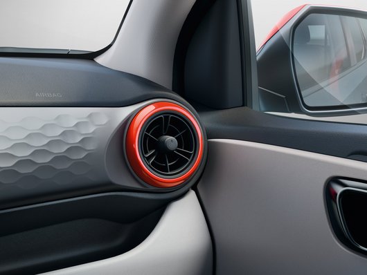 Obloge zračnih ventila, rajčica crvena